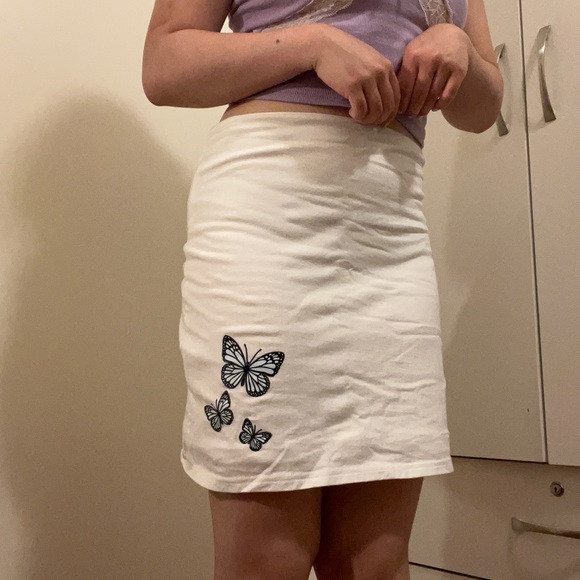 princess polly mini skirt - Picture 2 of 4